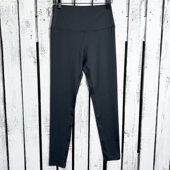 Champion Women’s Athletic Ankle Leggings Size Medium High Rise Gray Yoga Gym Run - Picture 2 of 9